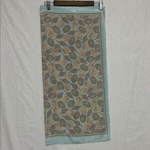 Chic Sea Shell Design Scarf